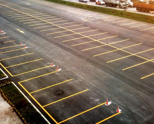 otopark boyama, otopark şerit çizgi boyama, yol boyama, yol çizgi boyama, otopark park edilemez boyama, otopark yön işareti boyama