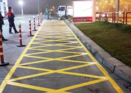 otopark boyama, otopark şerit çizgi boyama, yol boyama, yol çizgi boyama, otopark park edilemez boyama, otopark yön işareti boyama